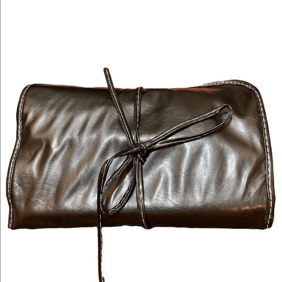 SOLD NEW 30 piece Makeup Brush Set in Carrying travel storage case - Picture 5 of 10